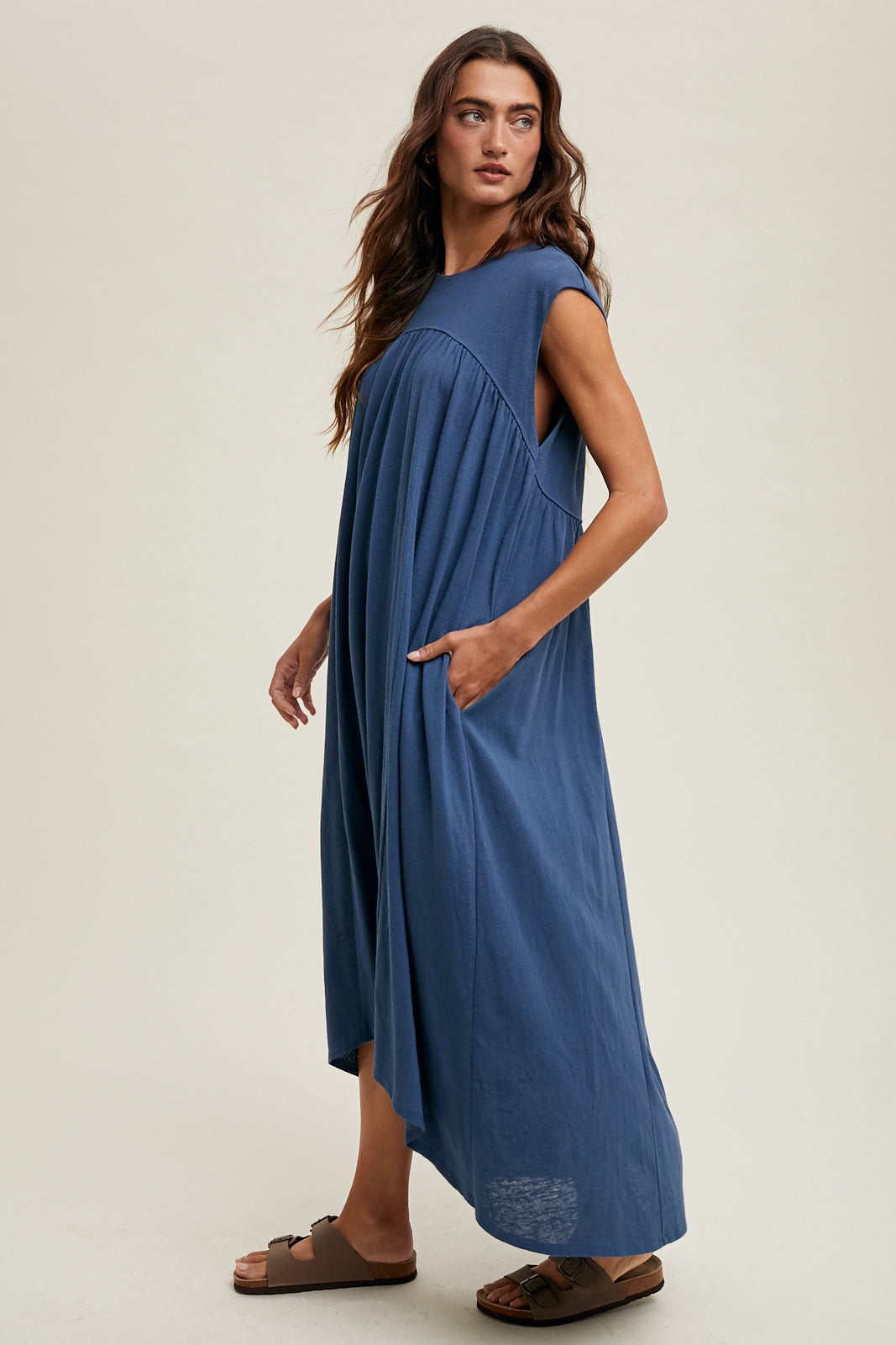 Hi-Low Midi Knit Dress in Navy