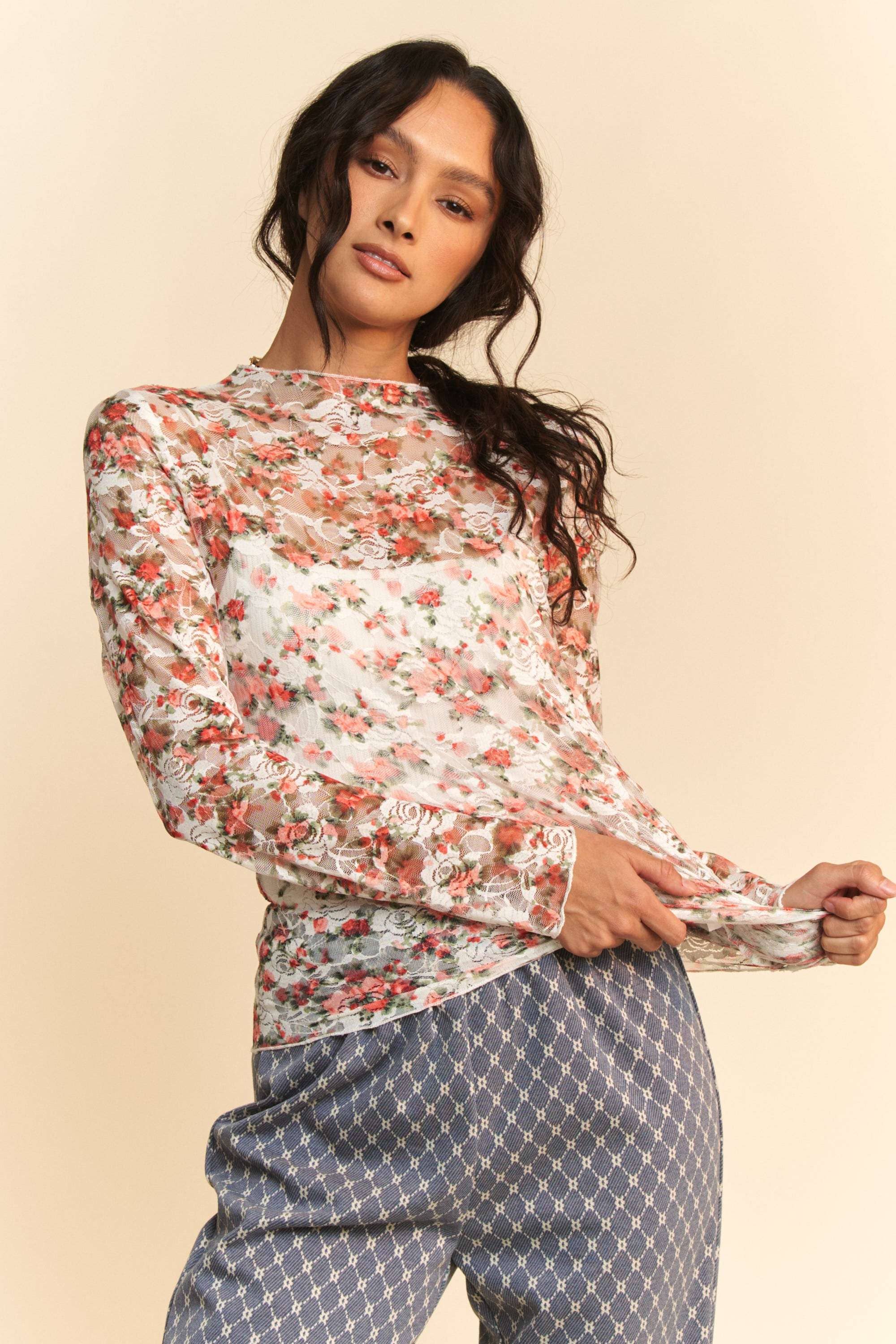 FLORAL PRINT MESH LONG SLEEVE LAYERING TOP
