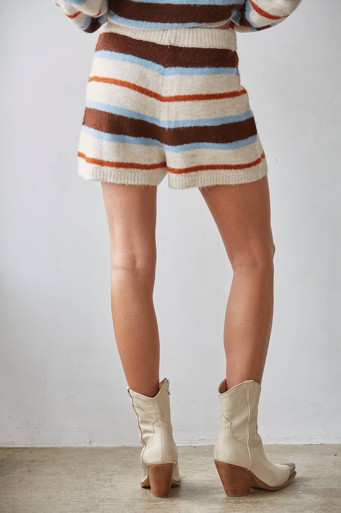 Knit Sweater Multicolor Striped Straight Leg Shorts