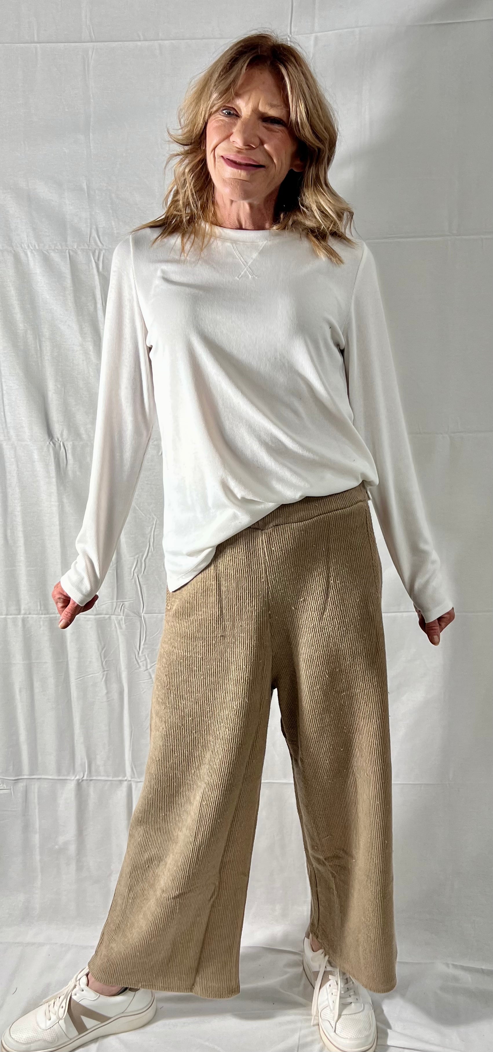 Ribbed Knit Cropped Culotte Pant
