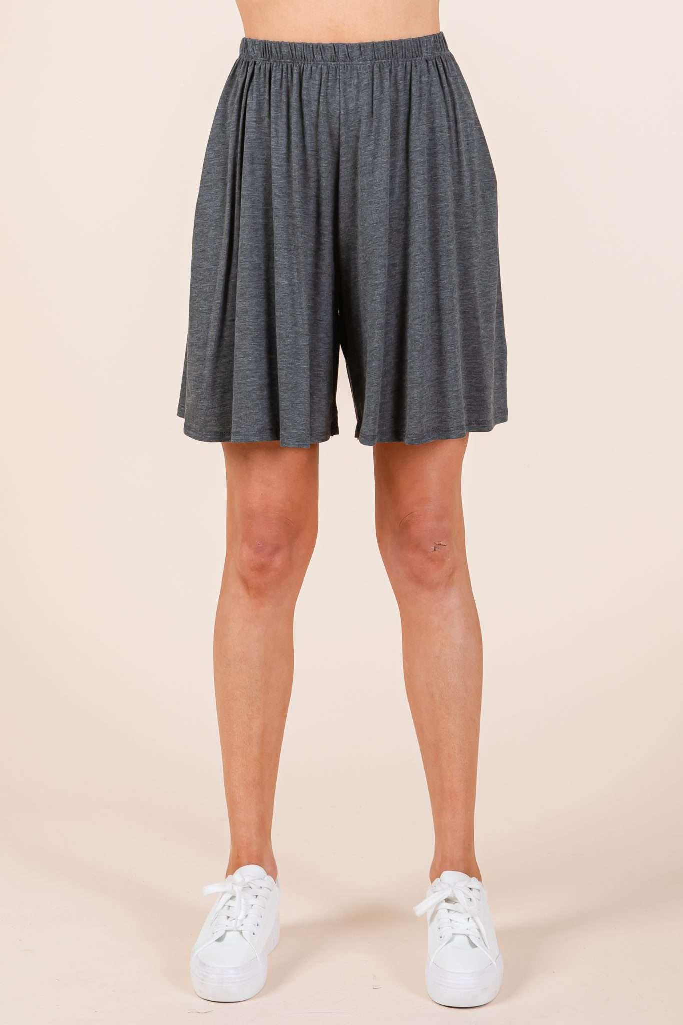 Casual Elastic Waistband Shorts