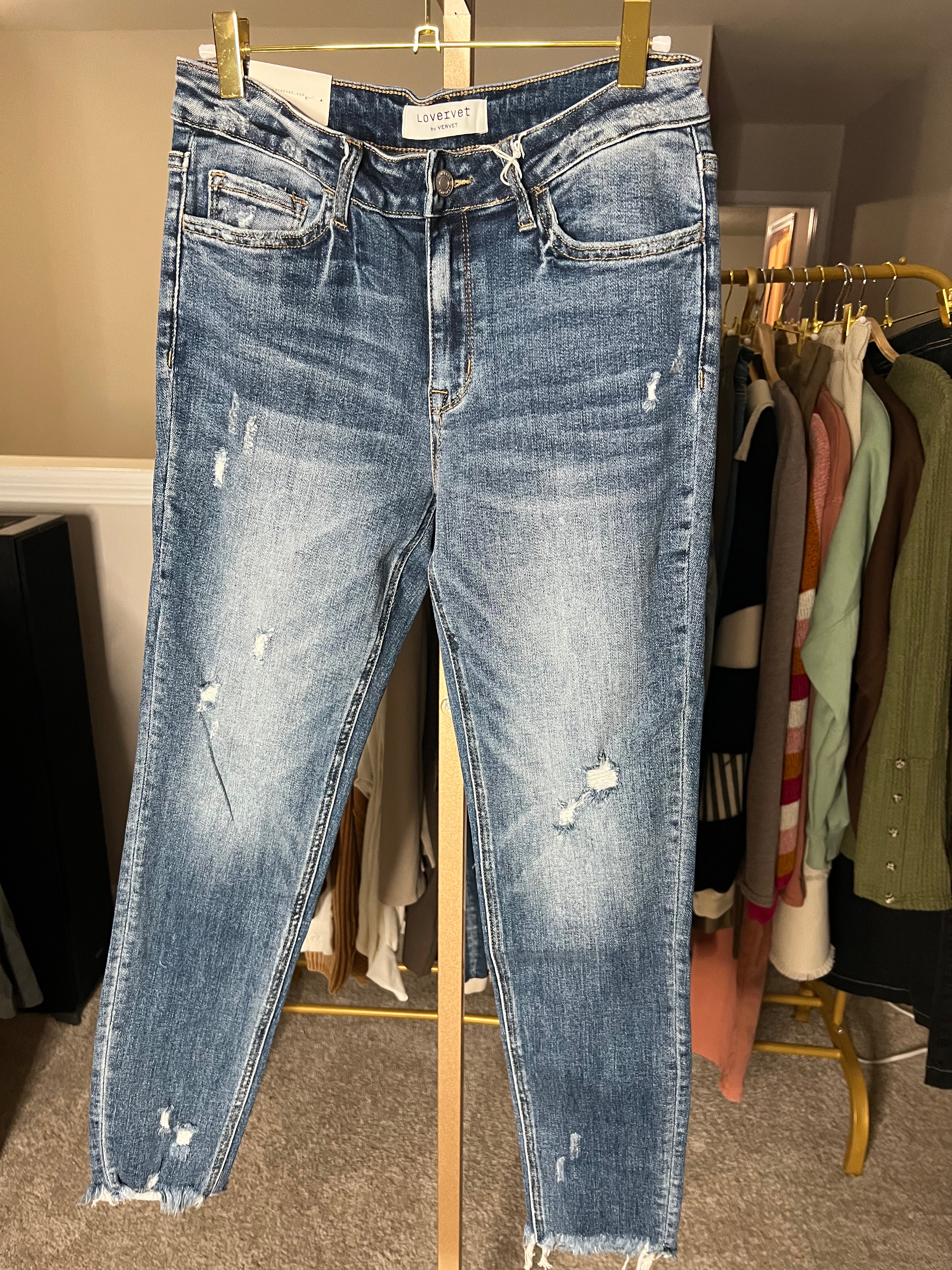 Vervet Mid-Rise Slim Fit Crops