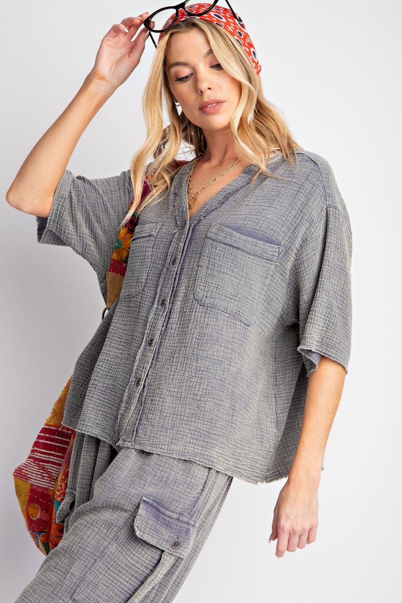 Woven top in Faded Denim