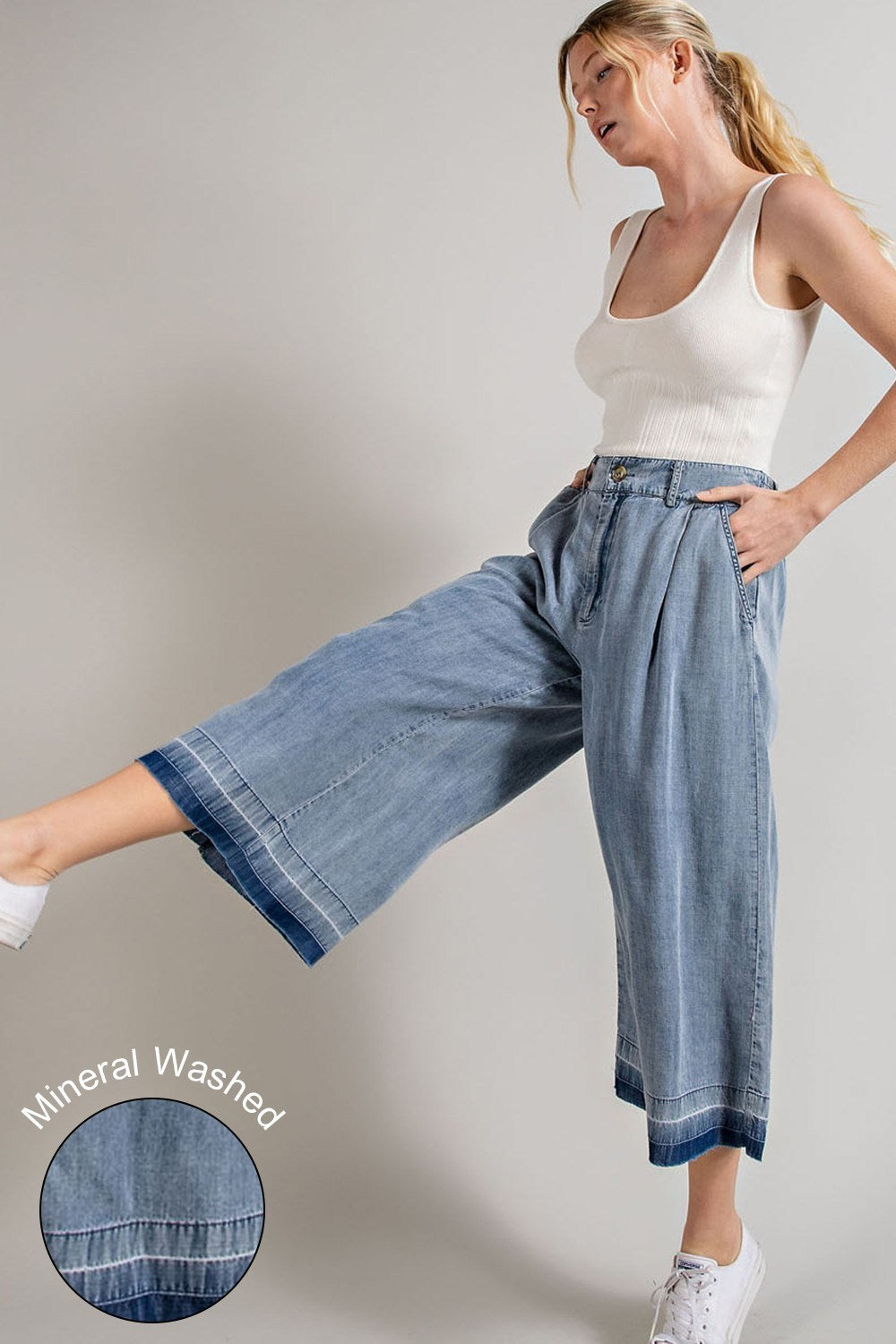 Mineral Washed Wide Leg Pants in Denim