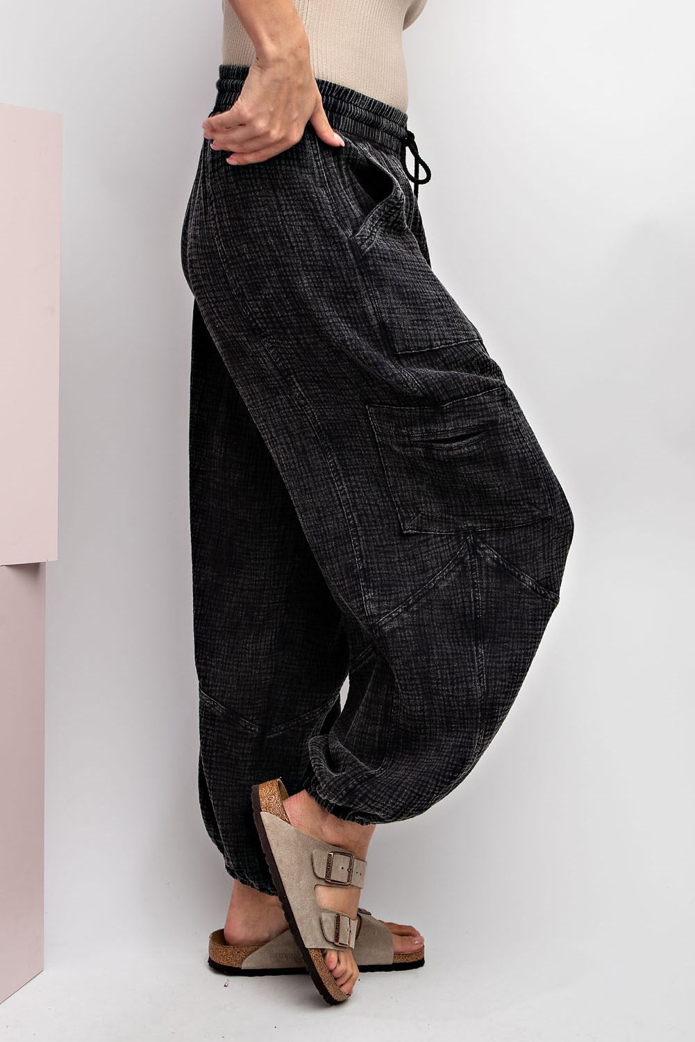 Snow Washed Joggers in Ash