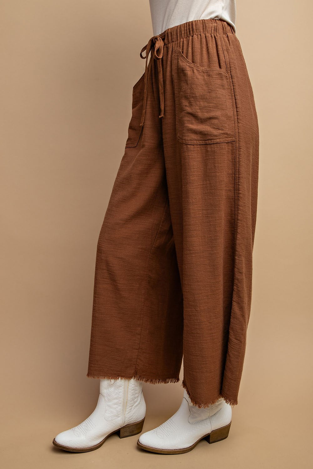 Frayed Wide Leg Pants in Brown