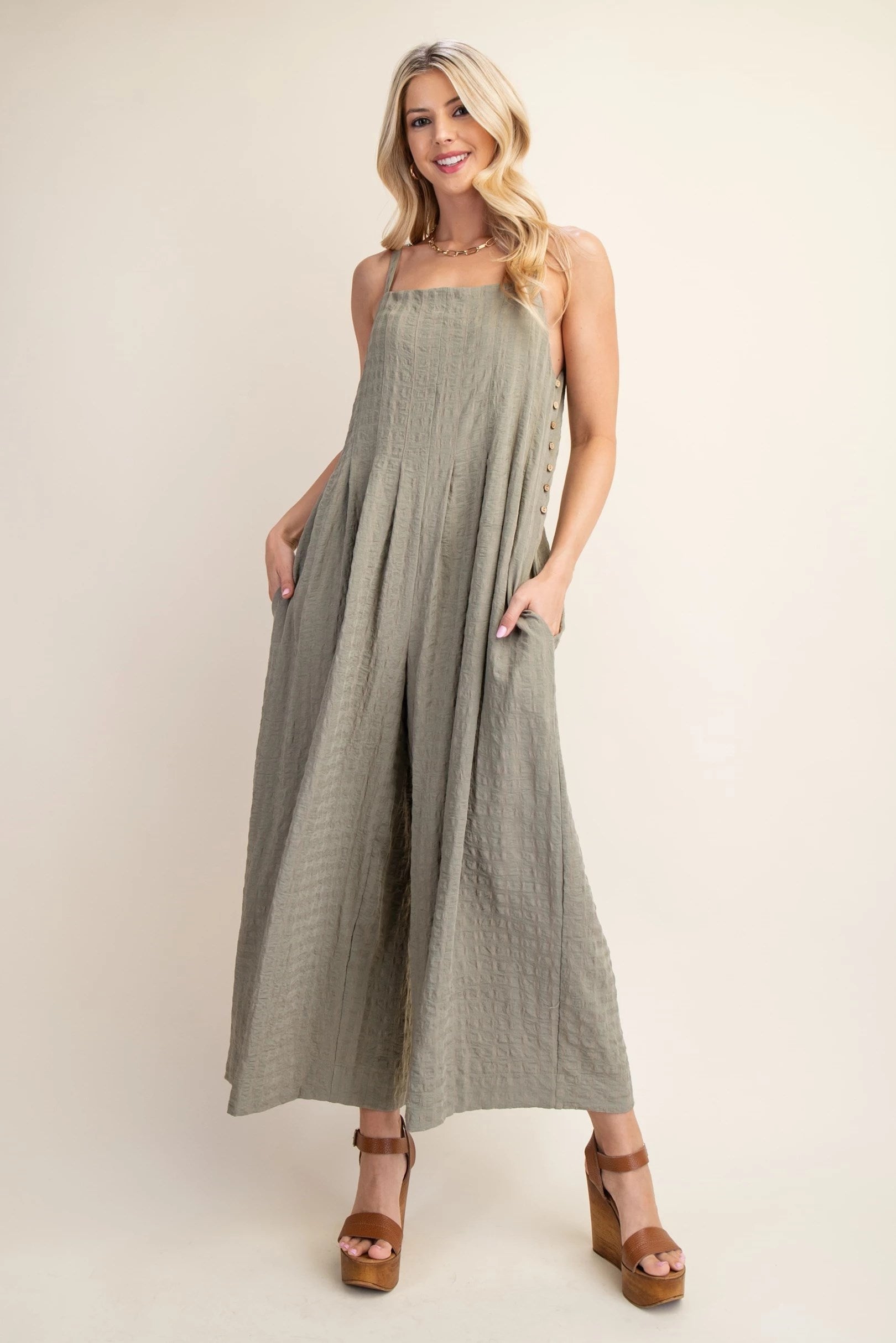 Textured Woven Sleeveless Jumpsuit in Light Olive