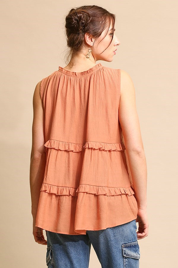 Crinkle Sleeveless top in Light Clay