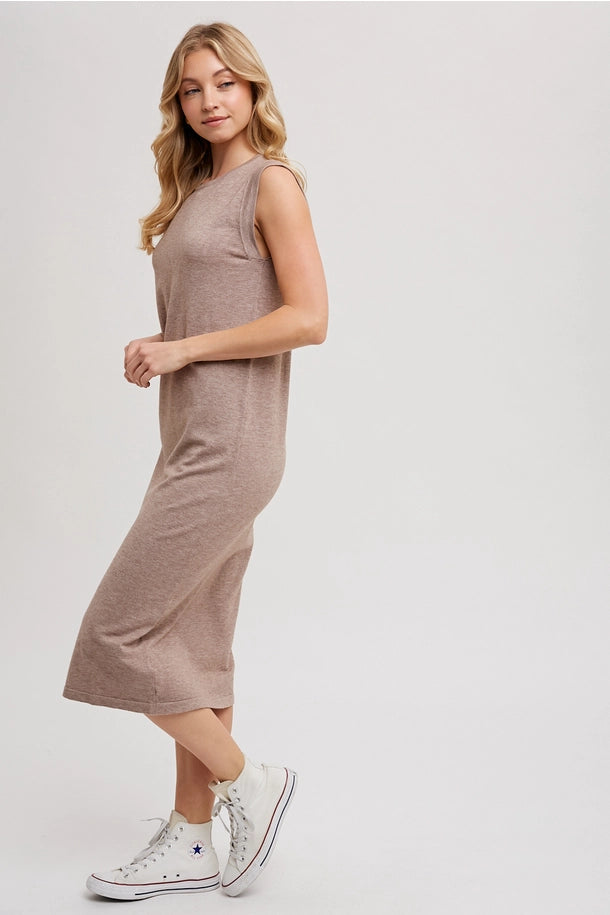Sleeveless knit Midi dress in latte