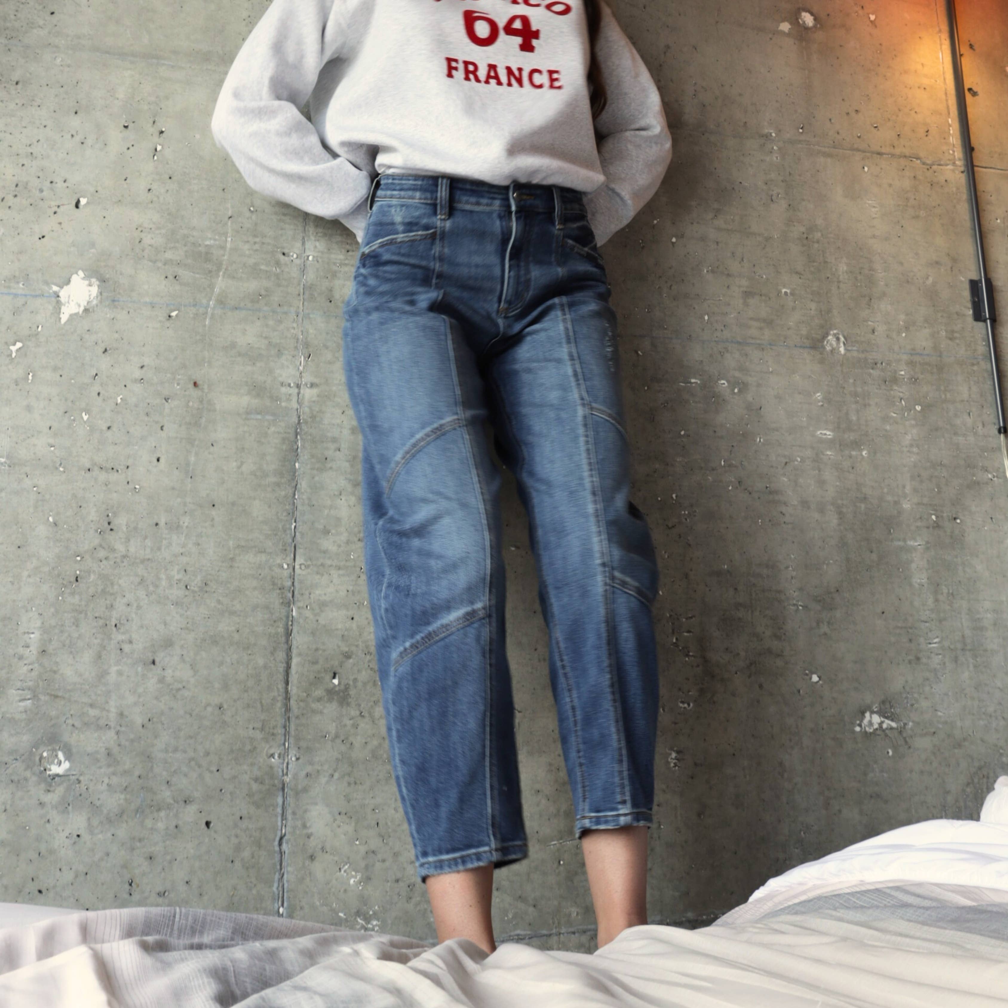 RELAXED TAPERED HIGH RISE BARREL JEANS by Artemis Vintage
