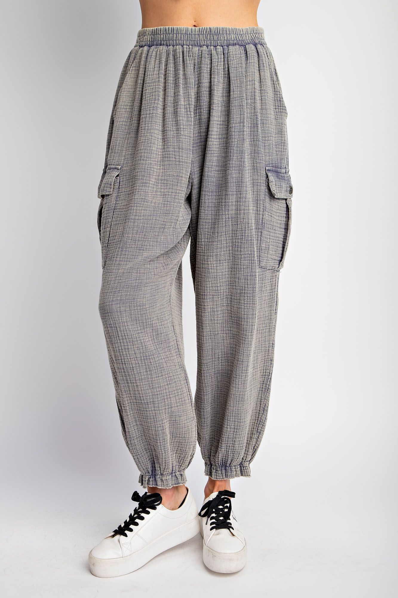 Woven Cargo pants in Faded Denim
