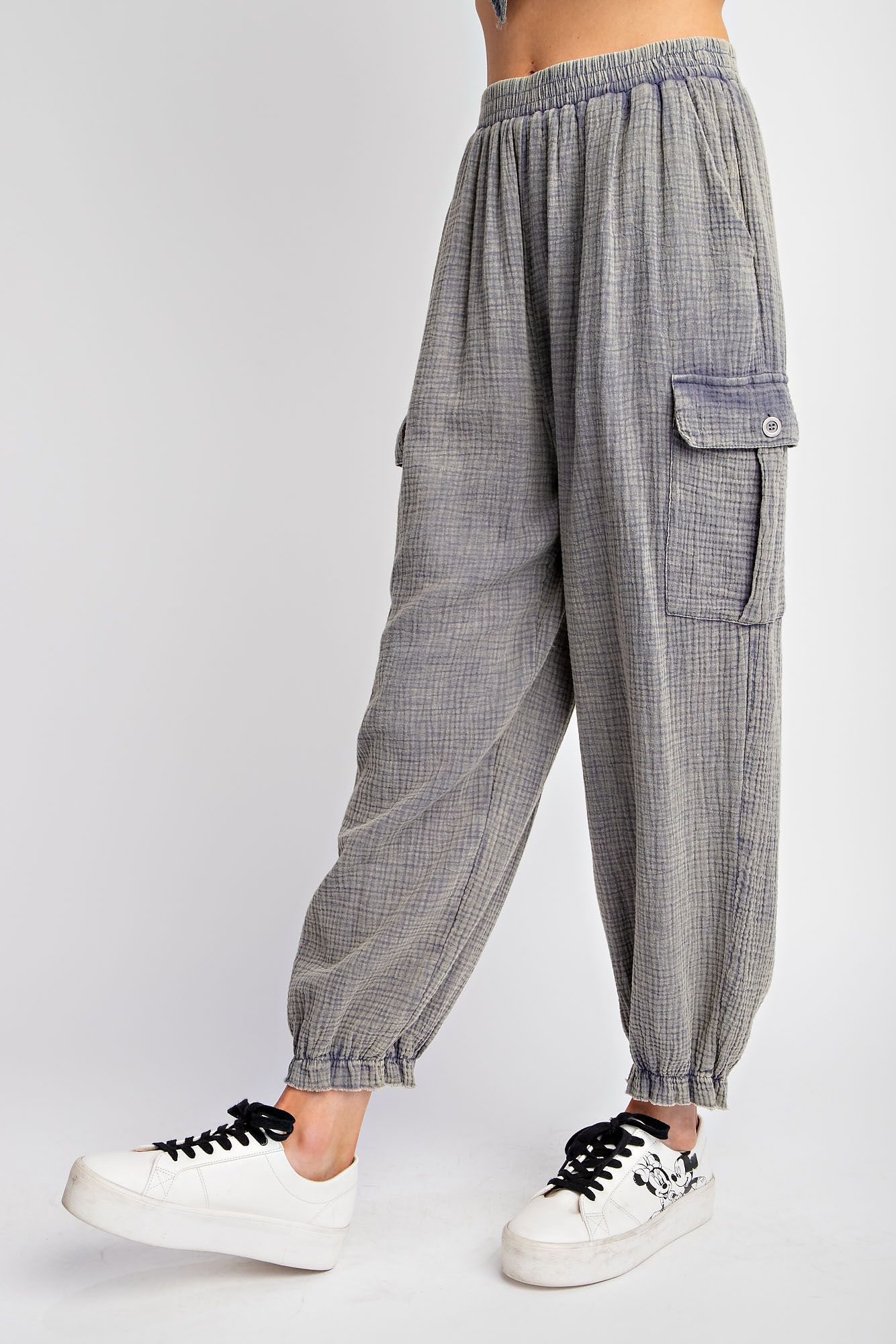Woven Cargo pants in Faded Denim