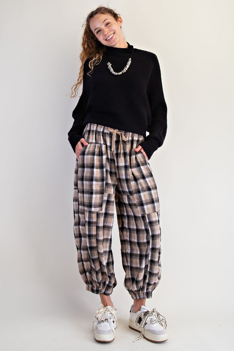 Plaid Cropped Flannel Pants in Black/Natural
