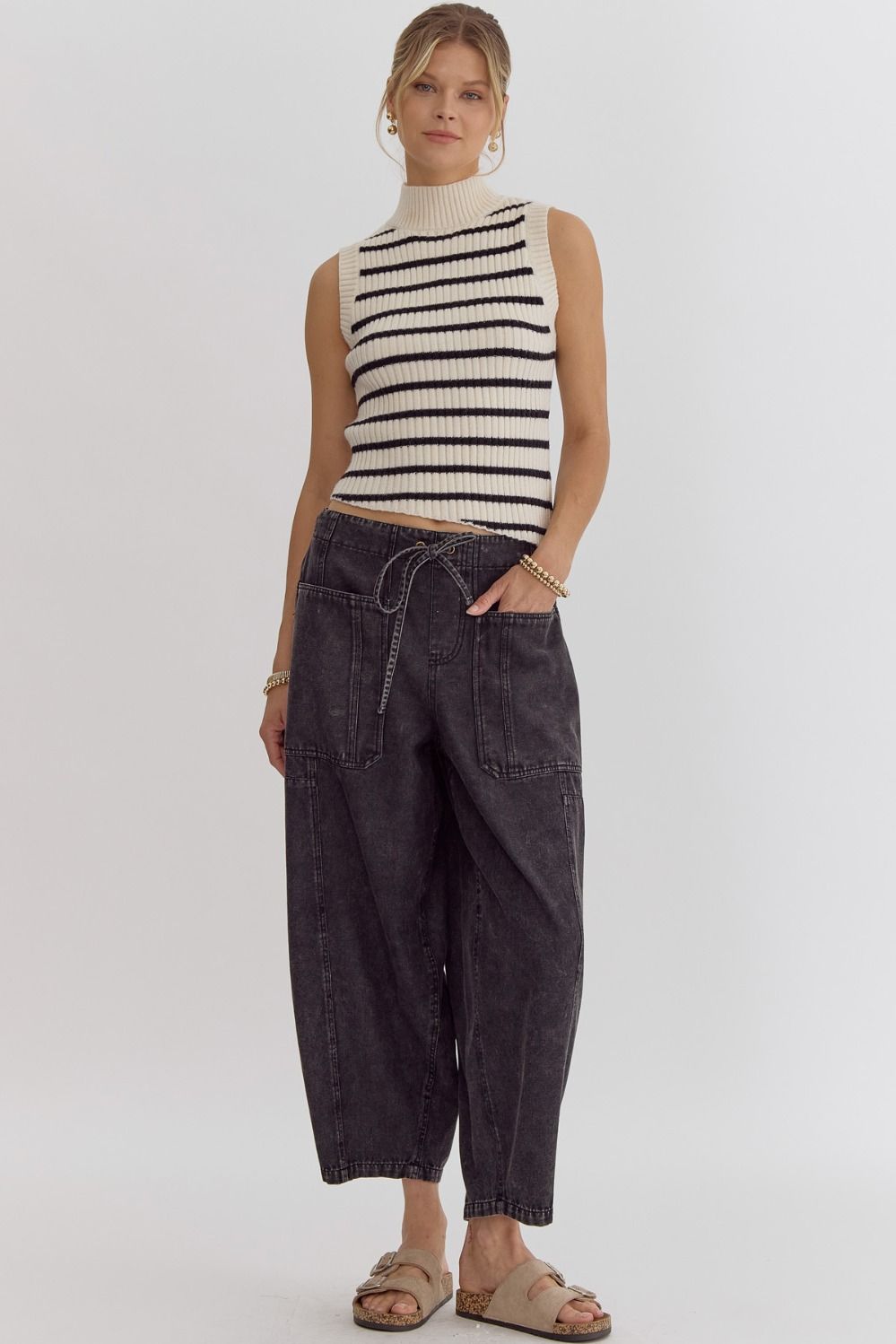 Mid-Rise Utility Pans in Black by Entro