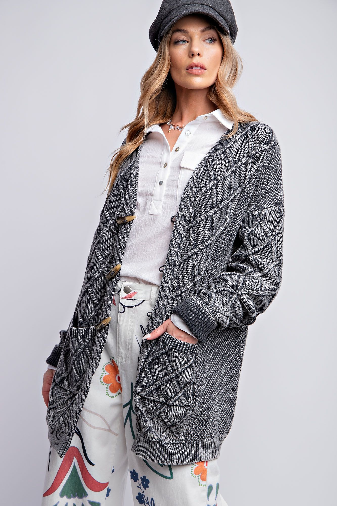 Detailed Cardigan in Ash