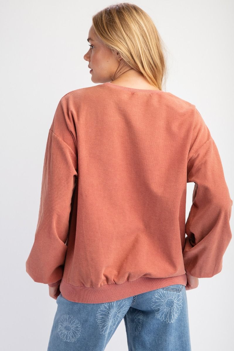 Color Mix Washed Pullover in Crimson