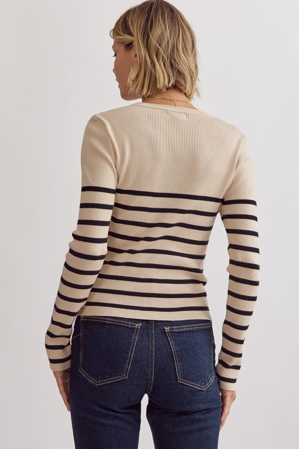 Fitted Striped Black and cream top
