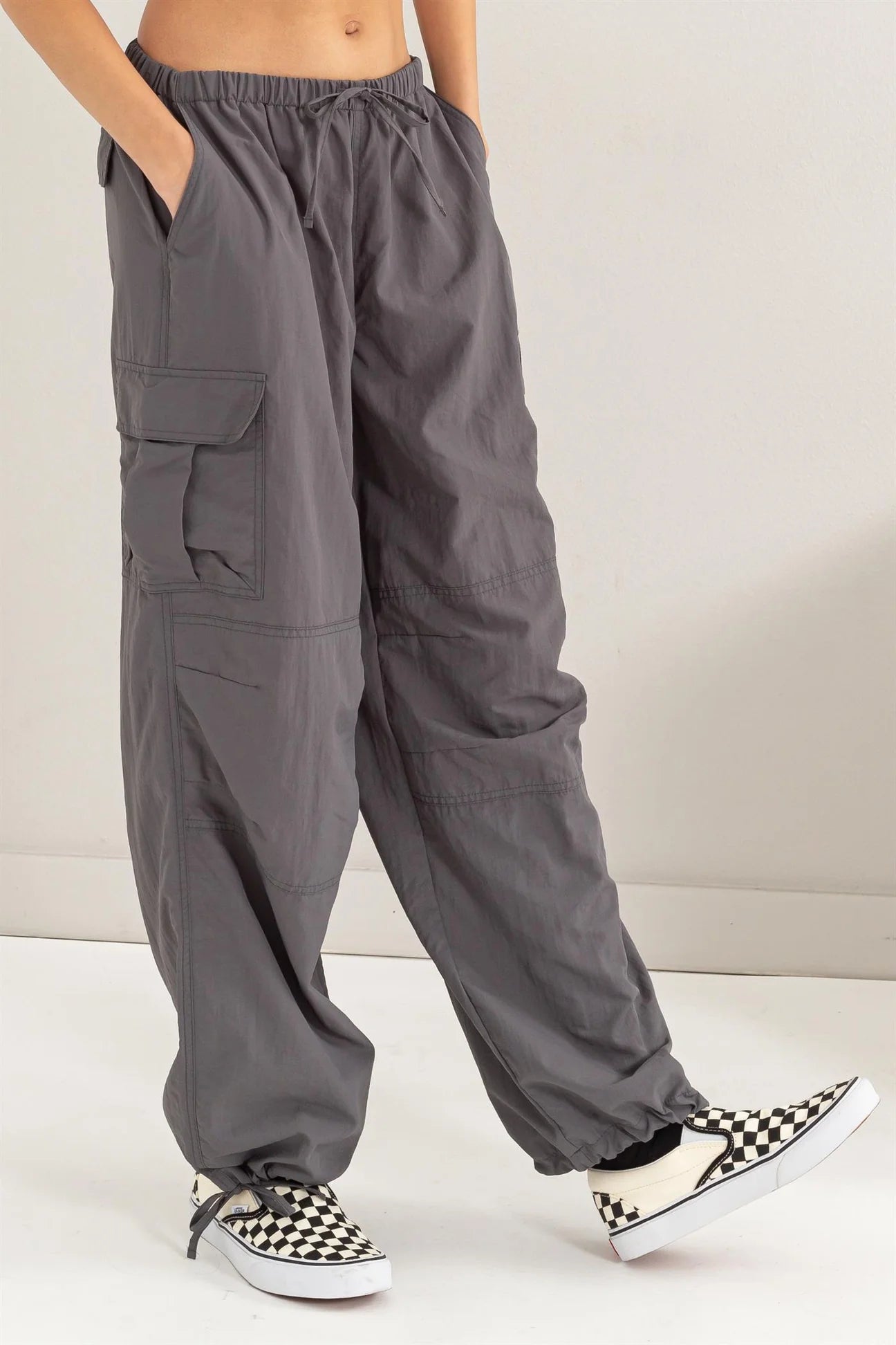 Mid Rise Parachute Cargo Pants in Gray