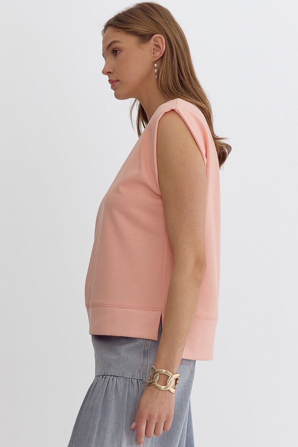 Sleeveless top in Peach