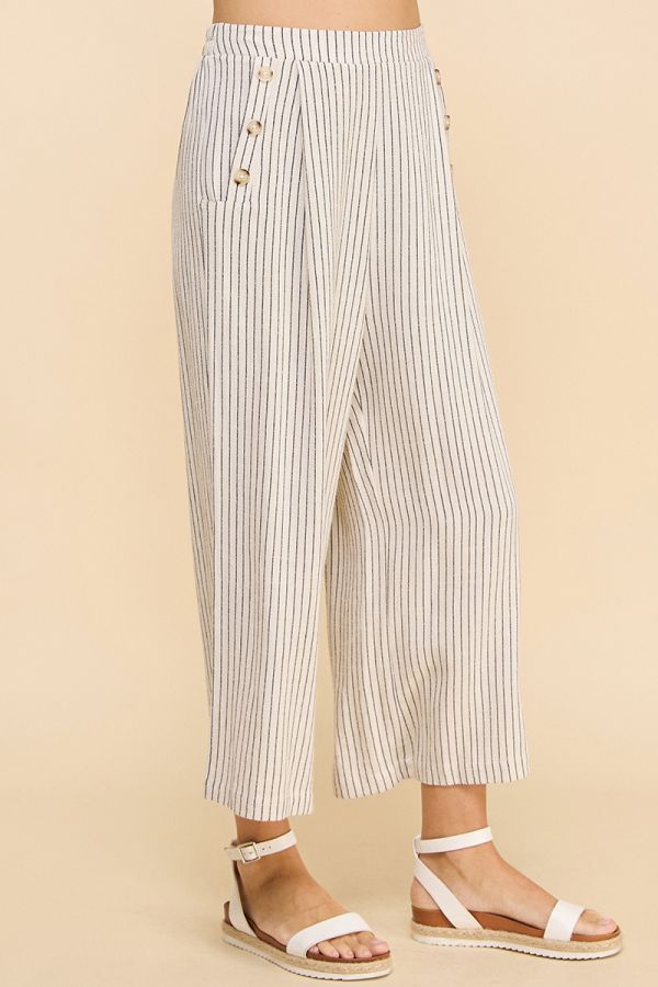 Pinstripe Linen Cropped Pants in Natural/Black