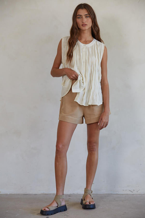 Sleeveless Shirring Top in Cream