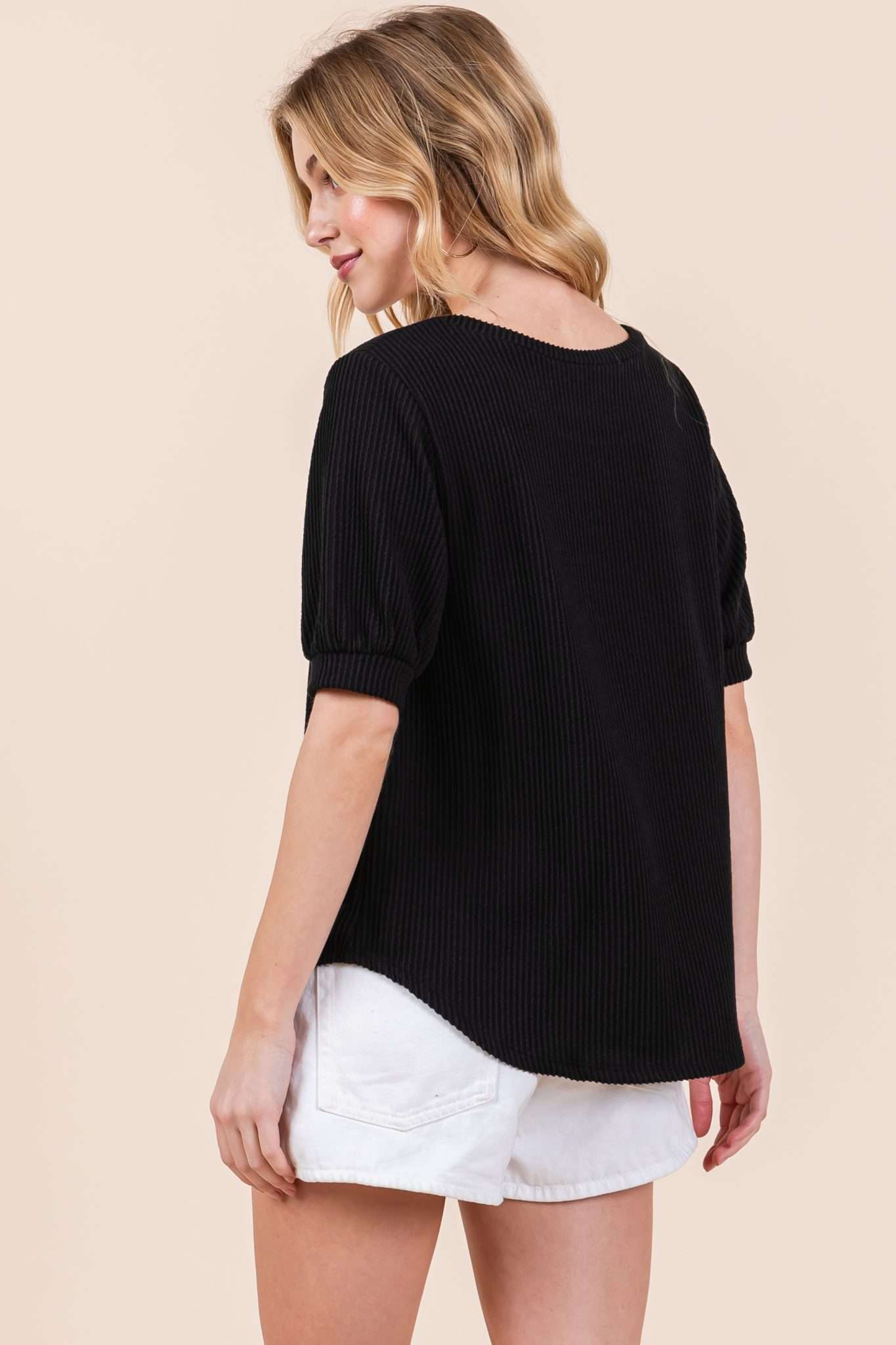 Short sleeve ribbed top in Black