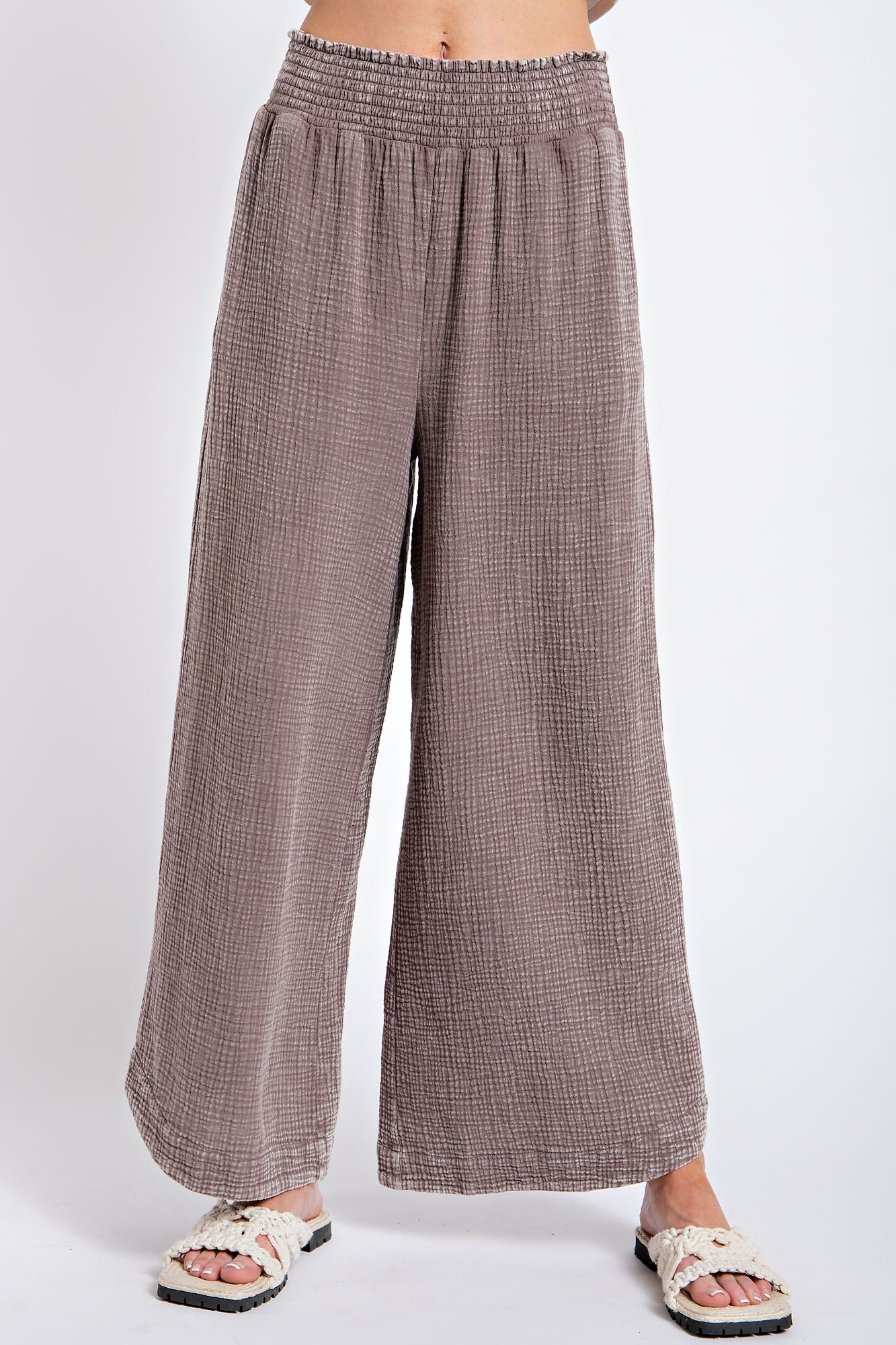 Smocked Waist Band Relaxed Pants in Mocha
