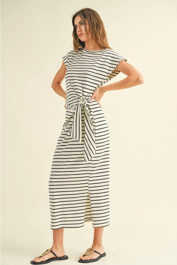 STRIPE PATTERN KNOT DETAIL DRESS in White/ Navy