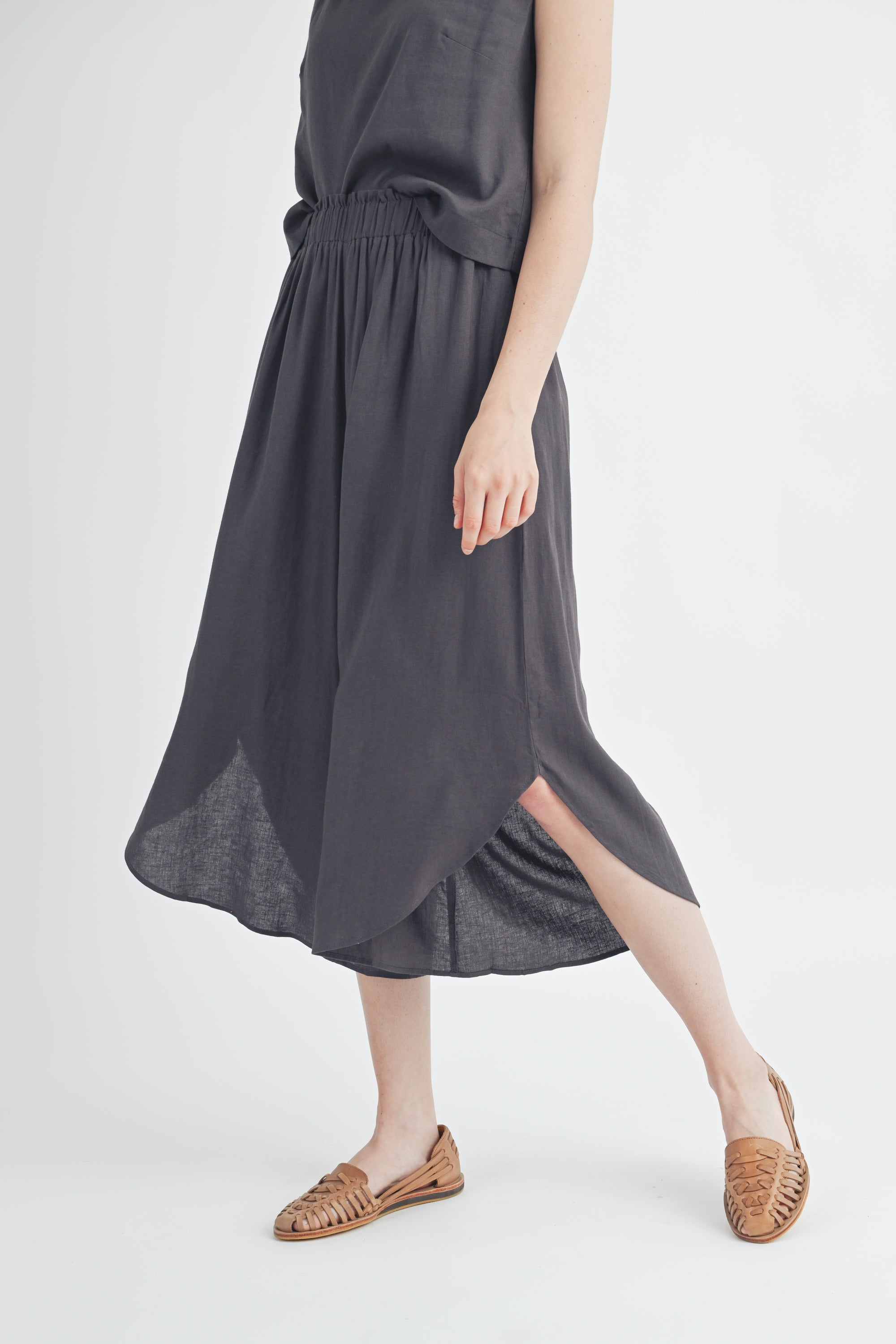 Linen Wide Leg Pants in Truffle