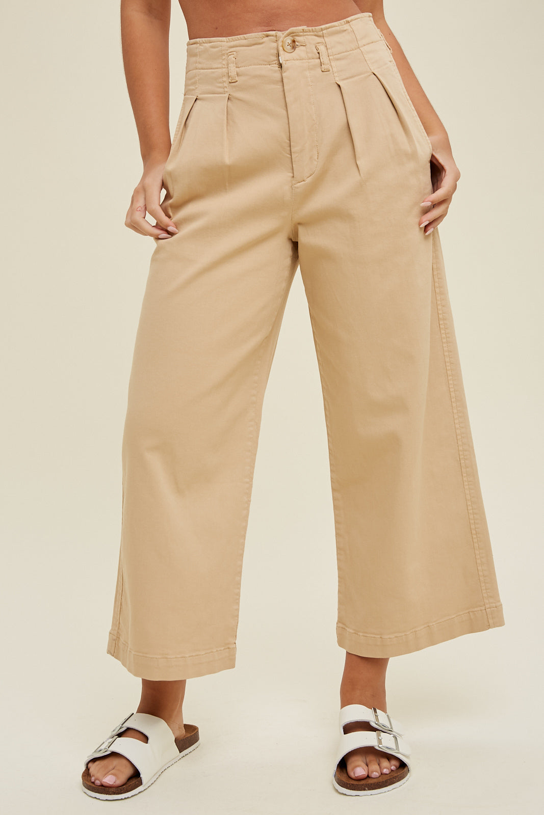 Pleated Wide Leg trousers