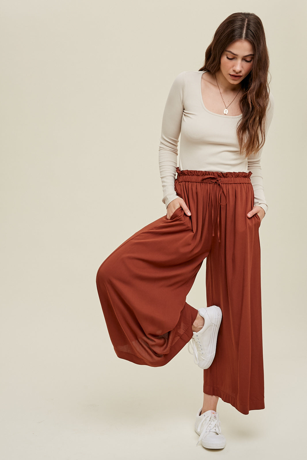 Wide Leg Paperbag Pants in Burlwood