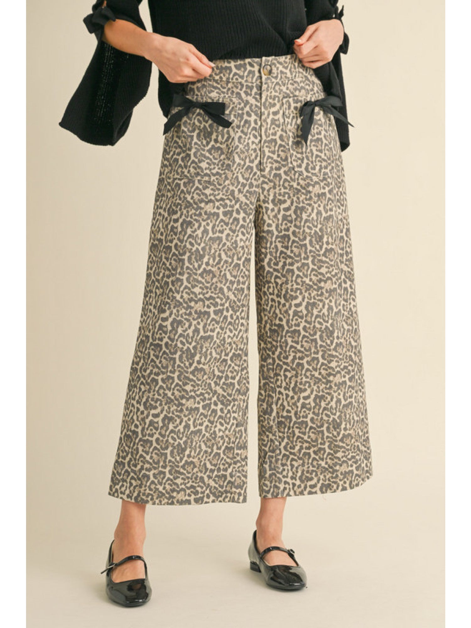 Leopard Cropped Pants with Bow Detail