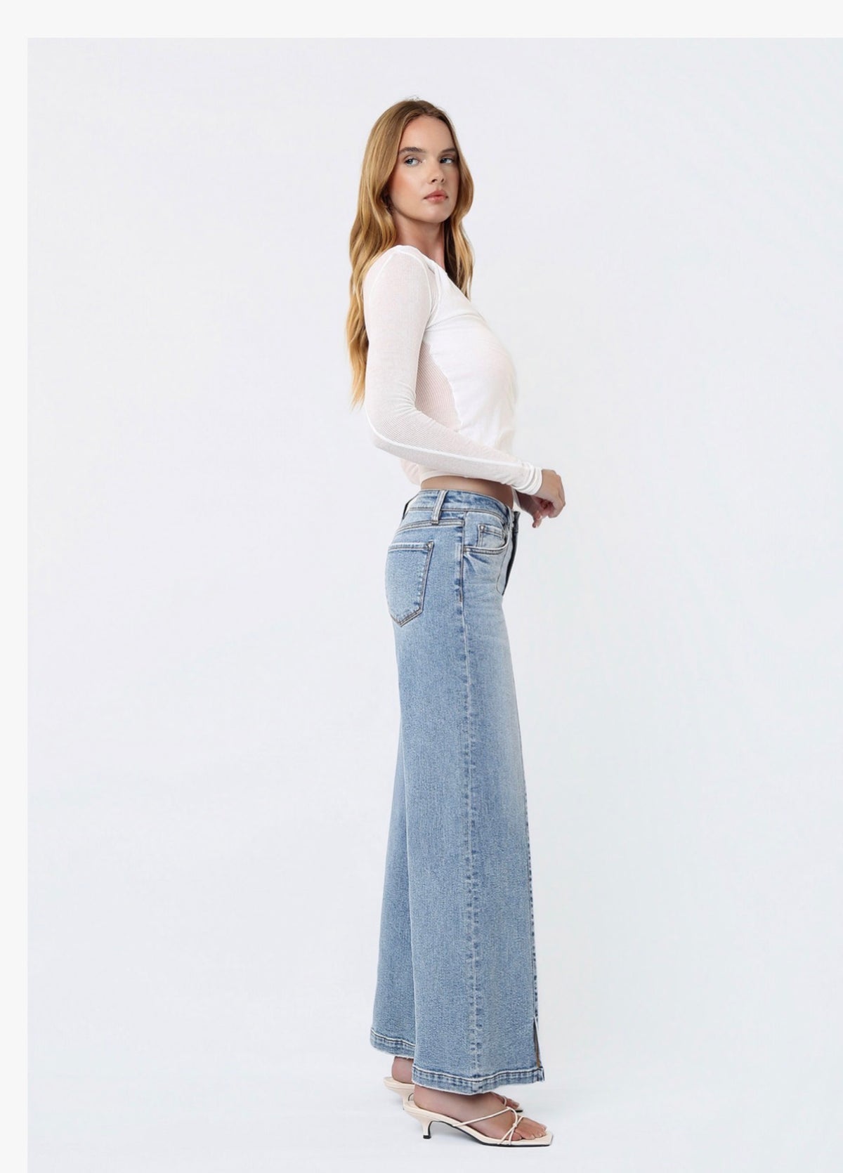 Vervet Mid Rise Front Seam Detail Jeand