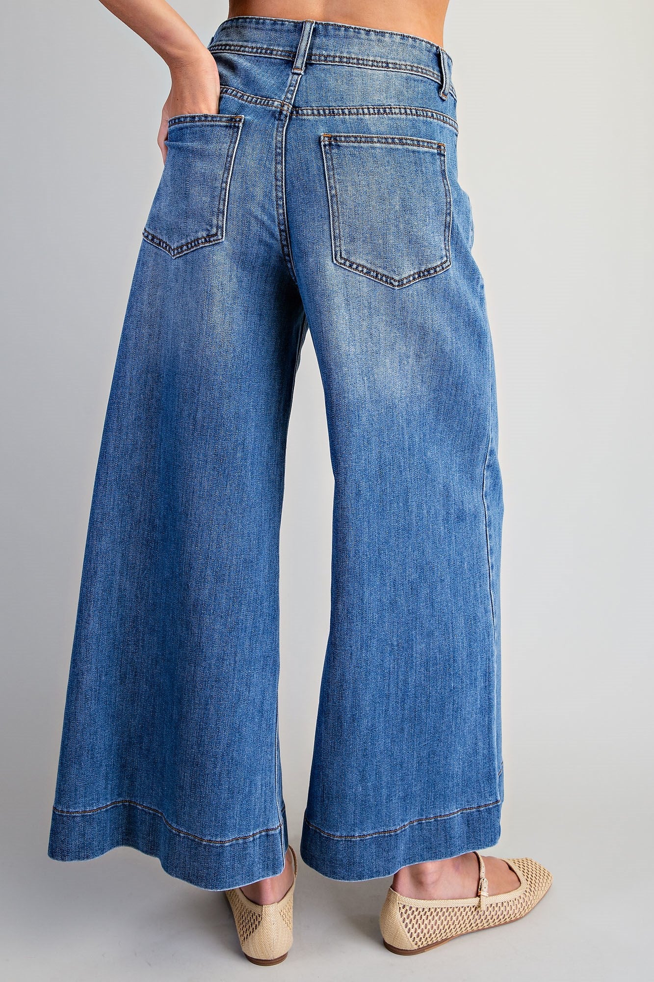 Eesome Wide Leg Pocket Jeans
