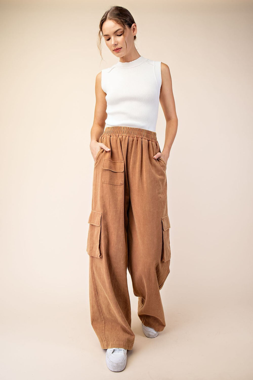 Mineral Washed Cargo Pants in Clay