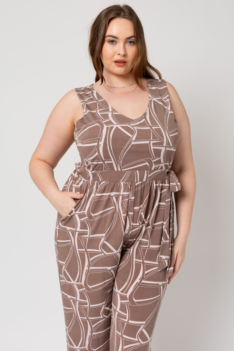 Abstract Jumper in Plus Size 40%0ff use code sale40