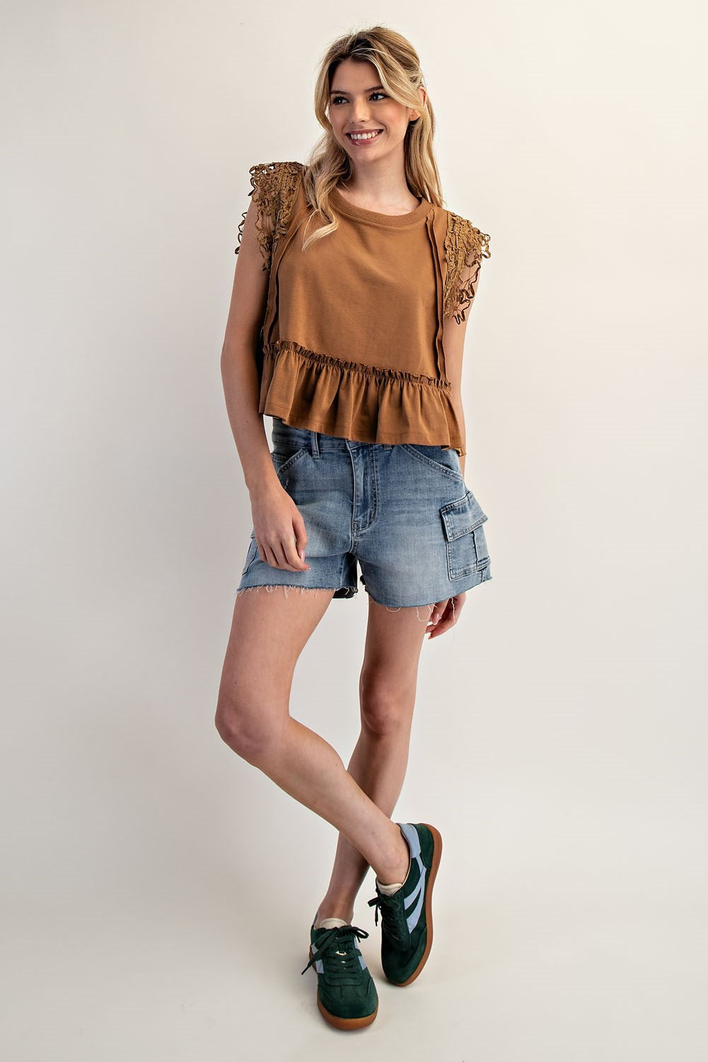 Lace Trim Ruffle Top in Cinnamon