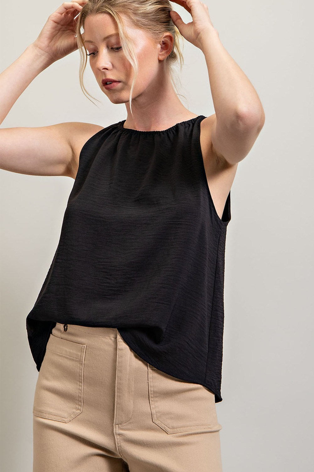 Sleeveless top with Ruching in black