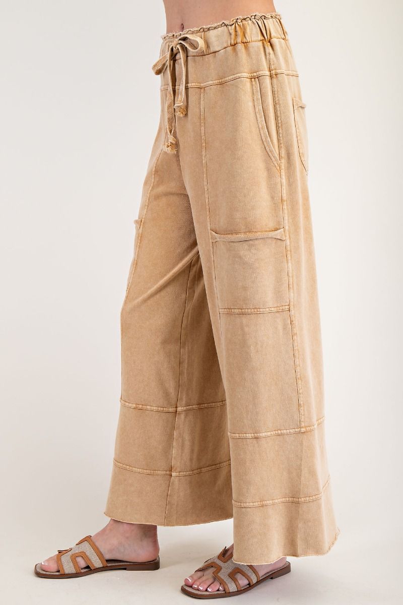 Mineral Wash Cargo Pants in Camel