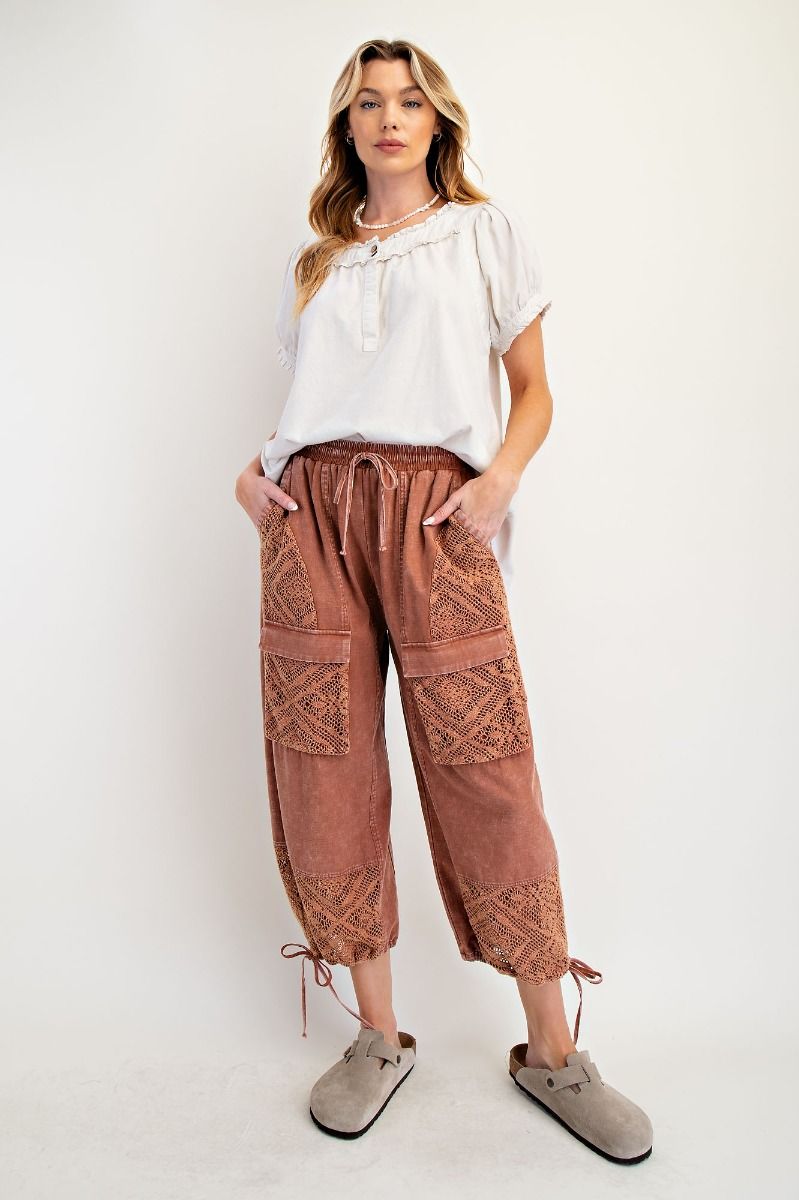 Crochet Mix Pants in Red Bean