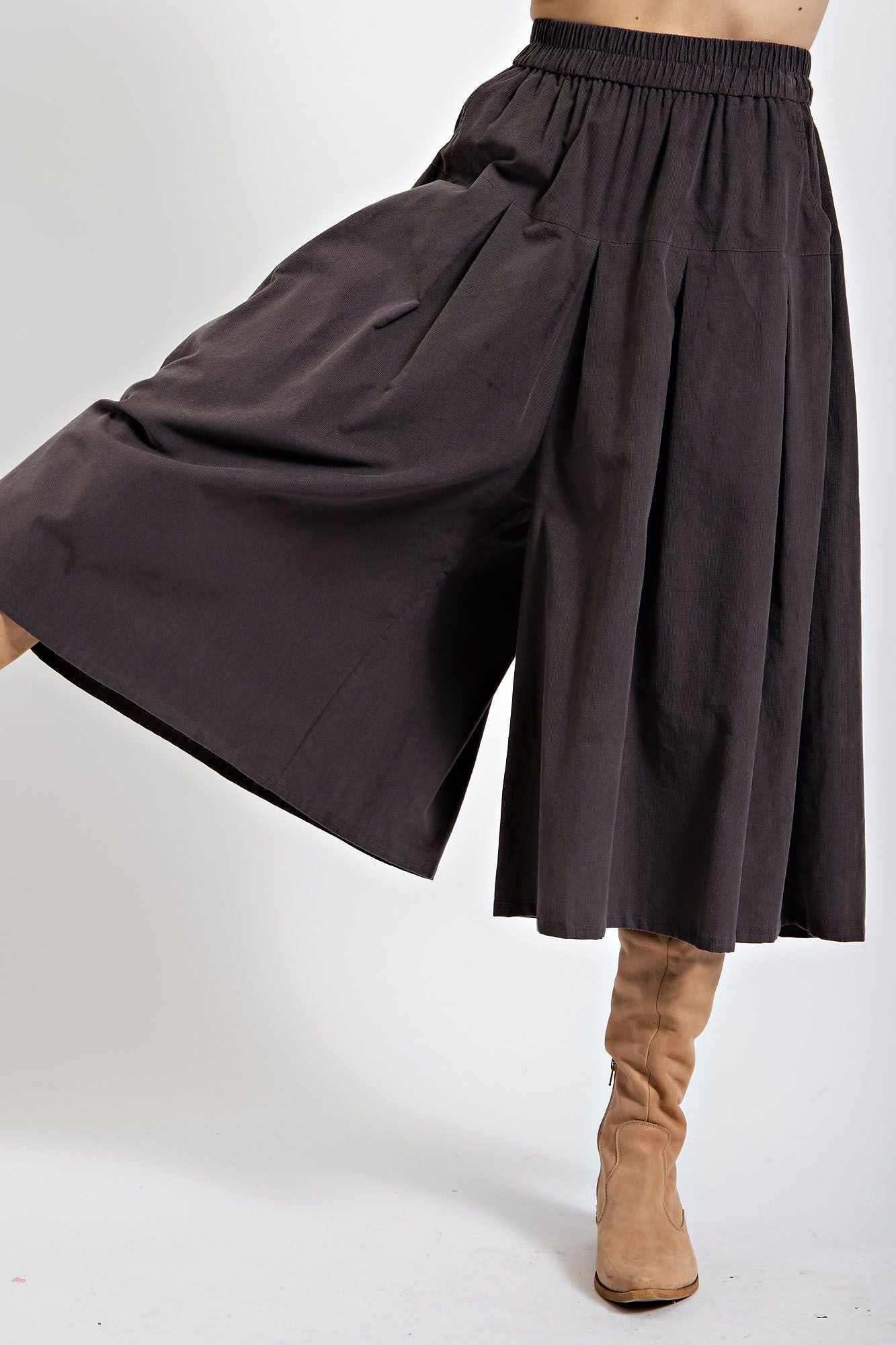 Corduroy Wide Leg Crop Pants in Ash