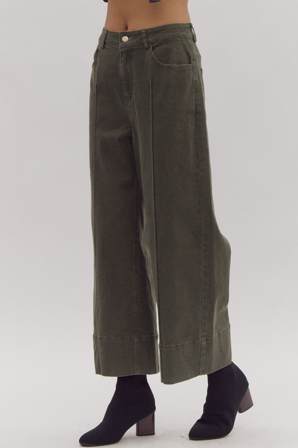 Mid Rise Wide Leg Pant in Olive