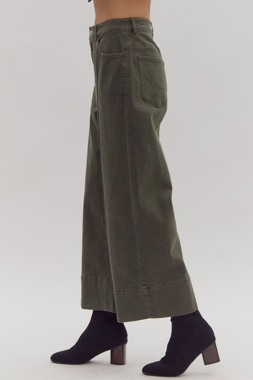 Mid Rise Wide Leg Pant in Olive