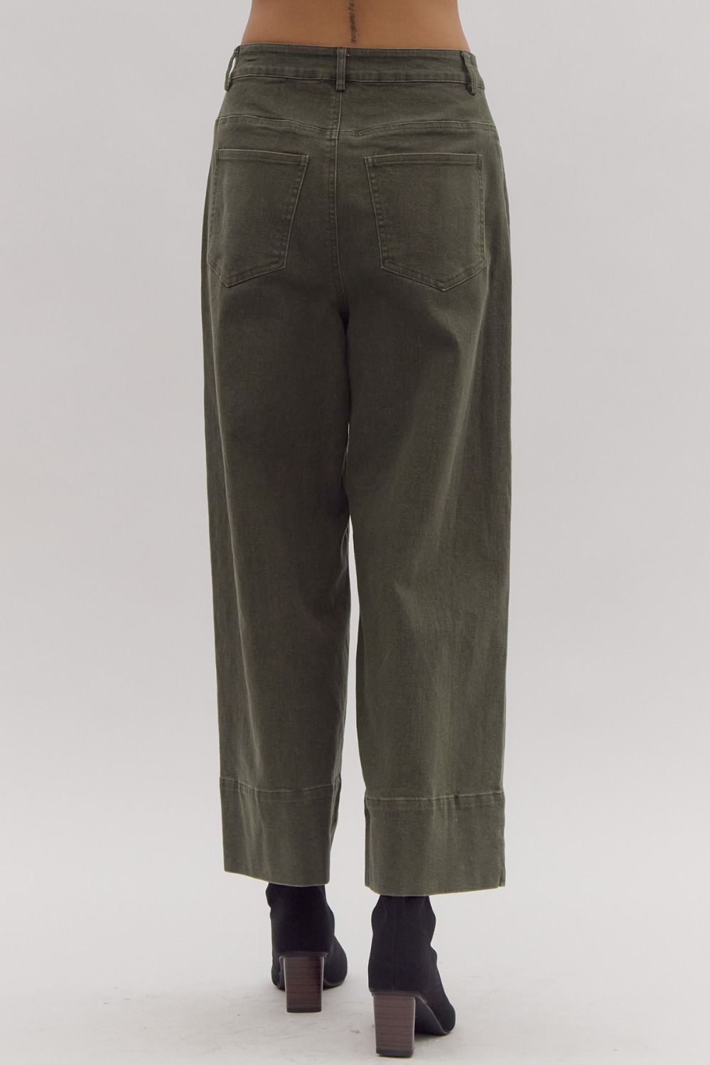 Mid Rise Wide Leg Pant in Olive