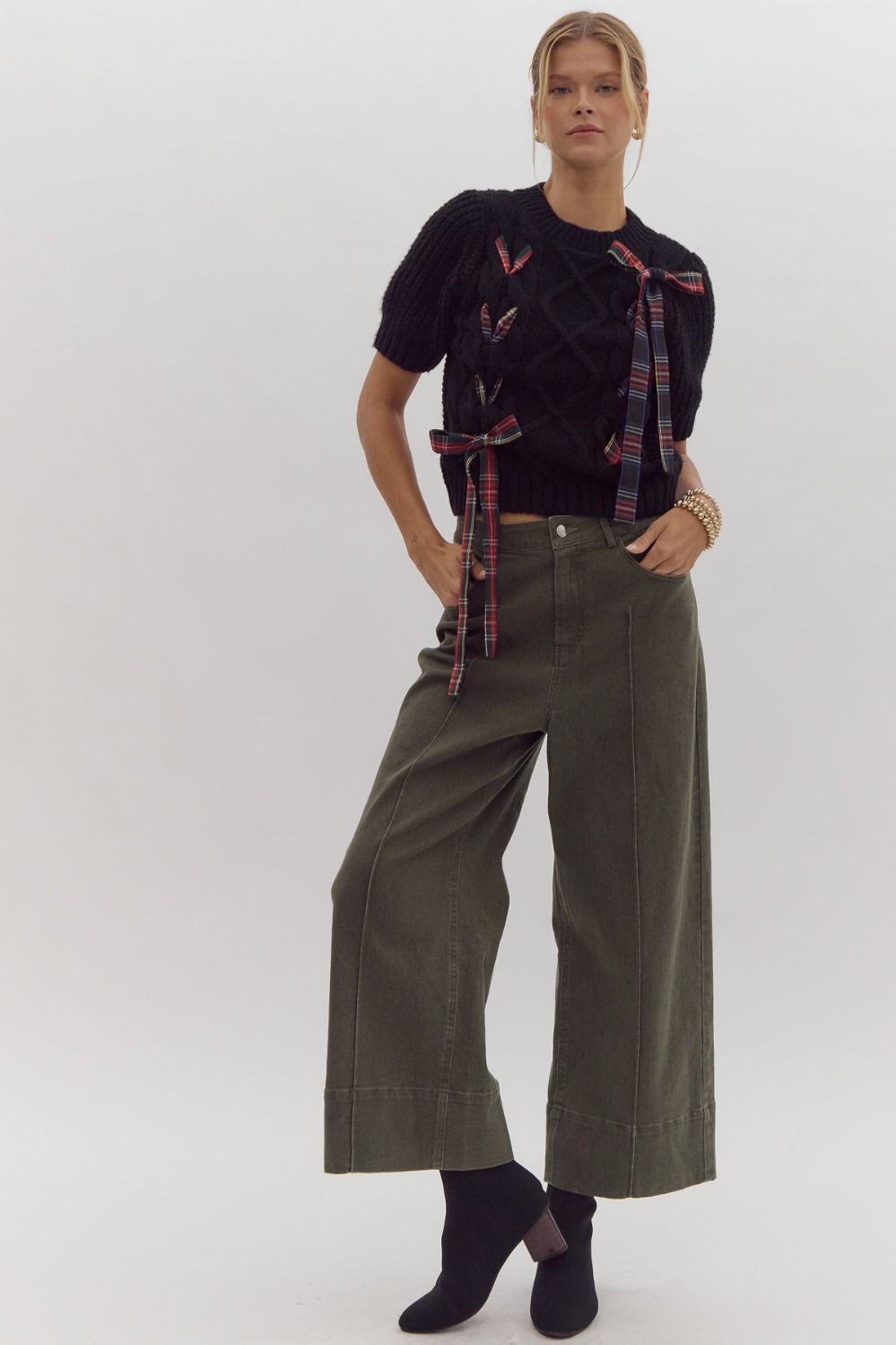 Mid Rise Wide Leg Pant in Olive