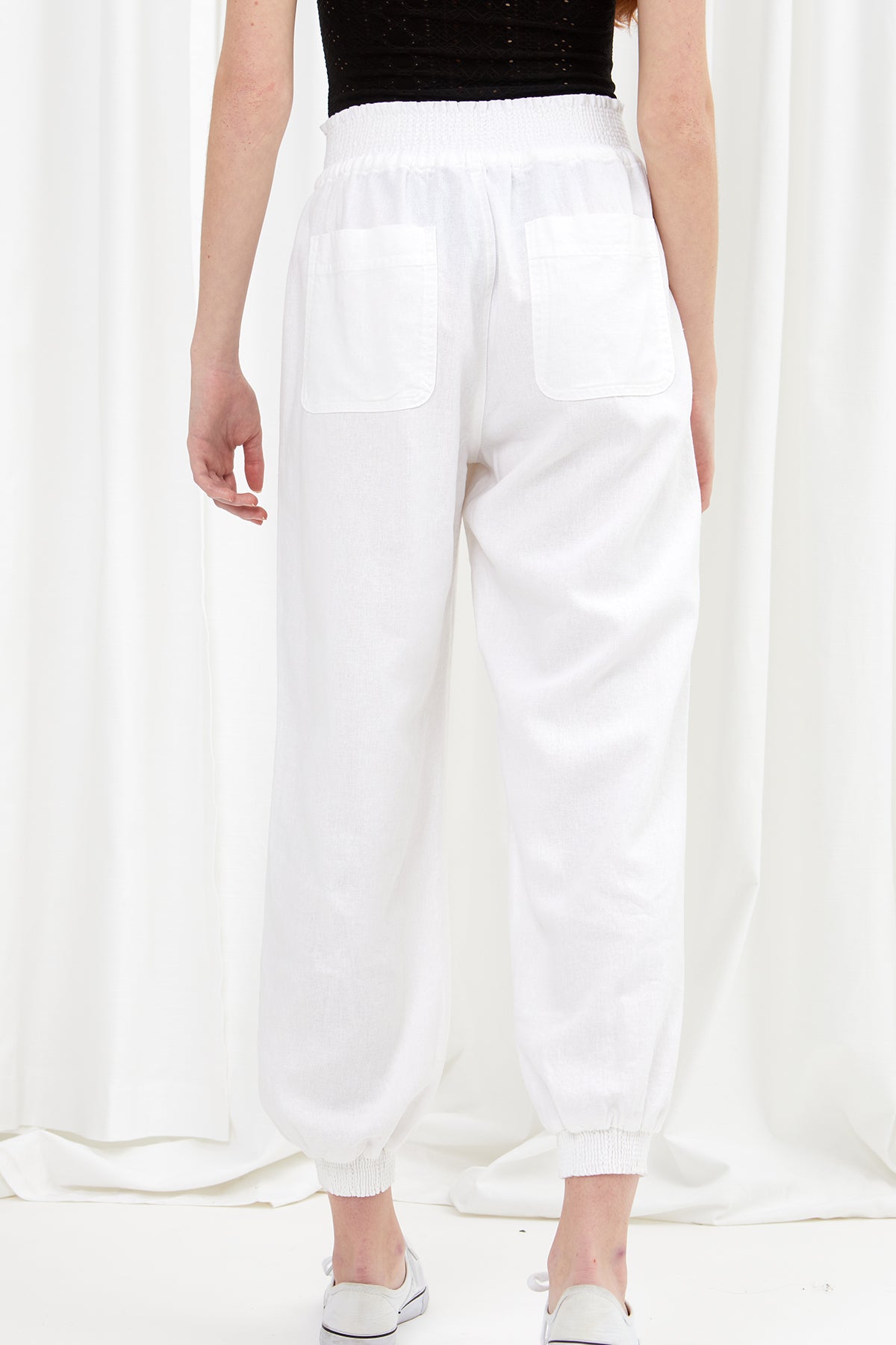 Linen Joggers in White