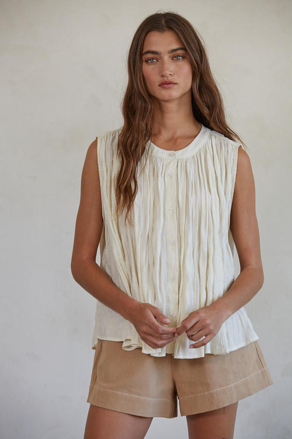 Sleeveless Shirring Top in Cream