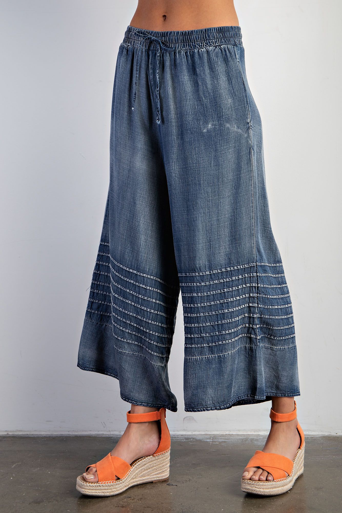 Mineral Washed Wide Leg Capri