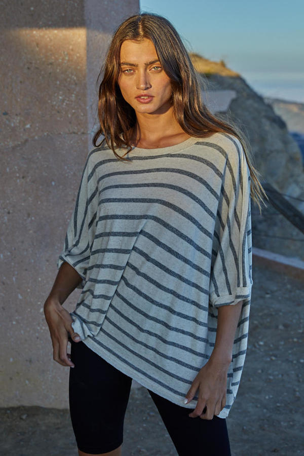 Linen Rayon Stripe Raglan Short Sleeve Top in Black