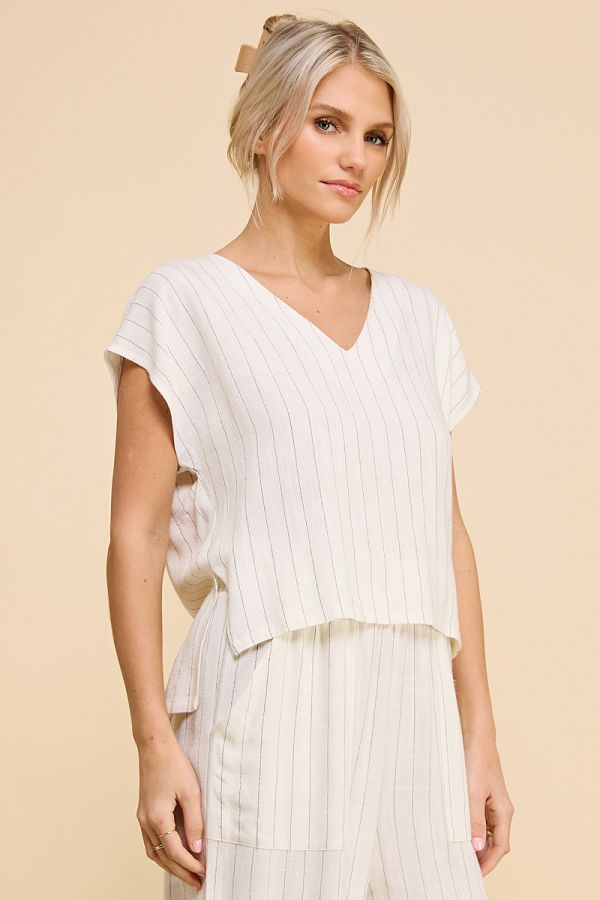 Linen Blend Pinstripe V-neck top